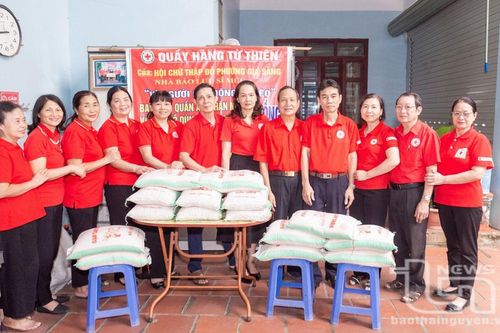 Nhà báo Lưu Sỹ Mùi - Người mang yêu thương đến những mảnh đời khốn khó