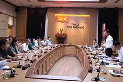 Vận dụng và phát triển sáng tạo tư tưởng Hồ Chí Minh trong kết hợp sức mạnh dân tộc với sức mạnh thời đại