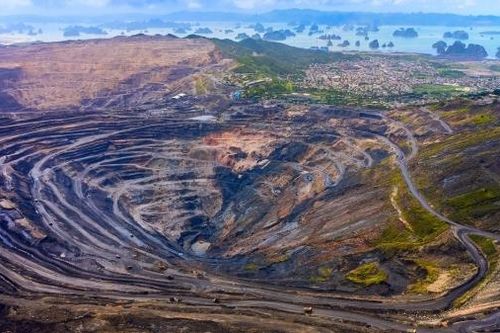 Than Đèo Nai và Than Cọc Sáu hủy bỏ niêm yết cổ phiếu để chuẩn bị sáp nhập