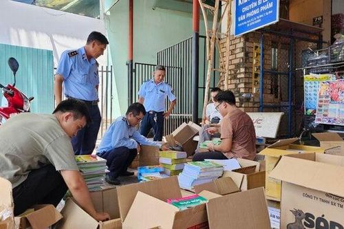 Tây Ninh: Phát hiện trên 5.500 sách giáo khoa có dấu hiệu giả mạo nhãn hàng hóa
