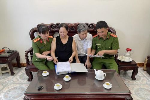 Từ triển khai Đề án 06, một cán bộ hưu trí đã được giải quyết quyền lợi trong chi trả lương hưu