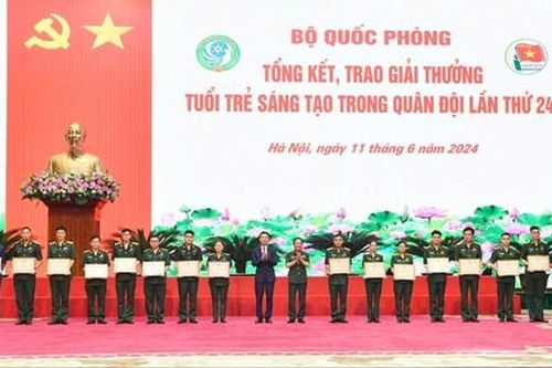 Viettel nhận 10 Giải thưởng Tuổi trẻ sáng tạo trong Quân đội