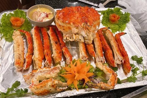 Những quán hải sản hút khách ở Bình Dương