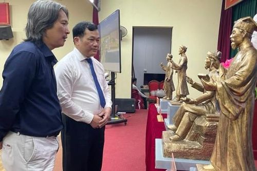 Huyện Thường Tín họp Hội đồng nghệ thuật xây dựng tượng đài Nguyễn Du