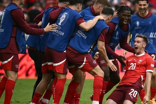 Thụy Sĩ đánh bại Hungary với tỷ số 3-1