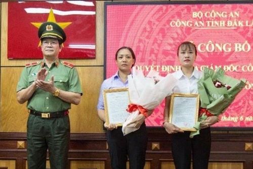 Tuyển dụng vợ của 2 liệt sĩ công an xã ở huyện Cư Kuin vào Công an nhân dân