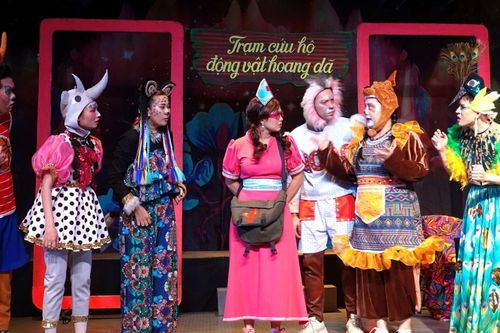 Công diễn vở kịch ca nhạc - ảo thuật 'Trạm cứu hộ động vật'