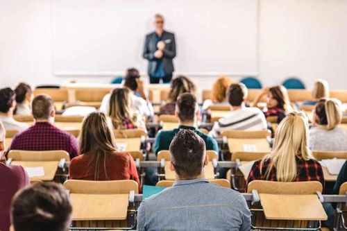 Australia hạn chế sinh viên quốc tế: Các trường đại học khó đủ đường