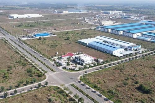 Nghiên cứu xây KCN hơn 1.200 ha, Phát Đạt còn ôm dự án nào?