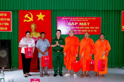 Nhịp cầu gắn kết giữa ý Đảng và lòng dân