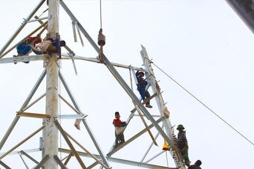 Trên đại công trường 500kV mạch 3 - bài 5: Những câu chuyện cảm động
