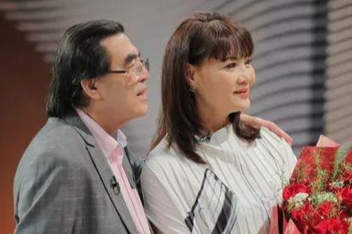 Showbiz 15/6: Vợ NSND Trung Đức lần đầu xuất hiện trên VTV