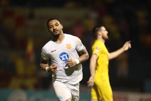 Bảng xếp hạng V-League 2023/24 vòng 23 mới nhất: Bình Định áp sát Nam Định