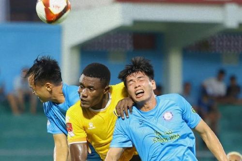 Chủ nhà Khánh Hòa FC thua đậm Quảng Nam với 5 bàn không gỡ