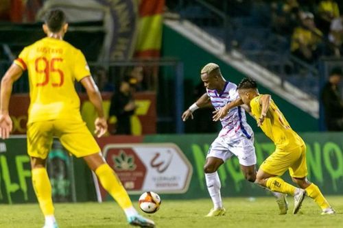 Vòng 23 V-League 2023 - 2024: 'Nóng' sân Vinh