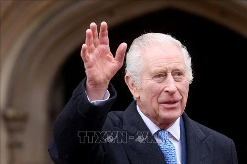 Lễ rước quân kỳ mừng sinh nhật Vua Charles III của Anh