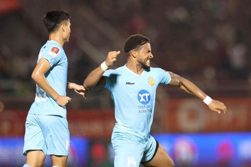 Nam Định FC hòa hú vía trước TPHCM