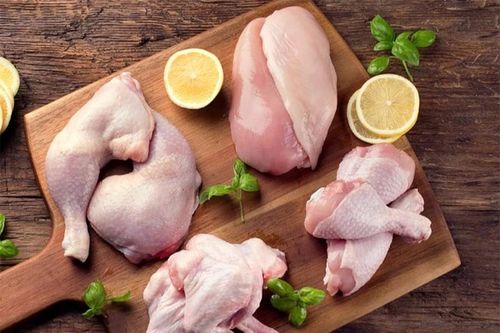 Đùi gà hay ức gà, phần thịt nào nhiều dinh dưỡng hơn?