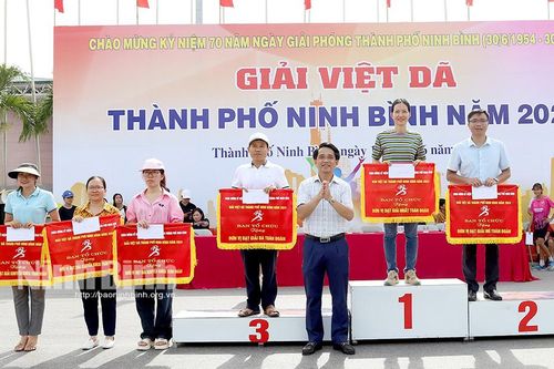 Trên 300 vận động viên tham gia Giải Việt dã thành phố Ninh Bình năm 2024