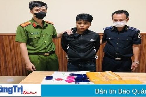 Bắt giữ đối tượng tàng trữ và bán trái phép chất ma túy
