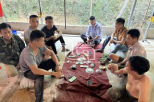 Công an Đồng Hỷ: Bắt quả tang 10 đối tượng đánh bạc tại xã Văn Hán
