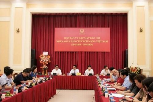 Báo chí tiếp tục quan tâm và đồng hành cùng ngành Xây dựng
