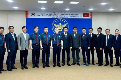 Đoàn đại biểu Công an TP Hồ Chí Minh thăm và làm việc Sở Cảnh sát TP Busan