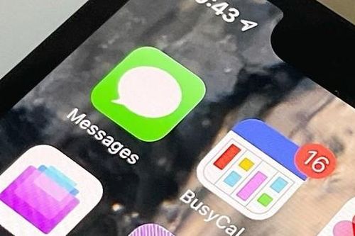 Người đàn ông bị vợ phát hiện tin nhắn mua dâm trên iMac đâm đơn kiện Apple