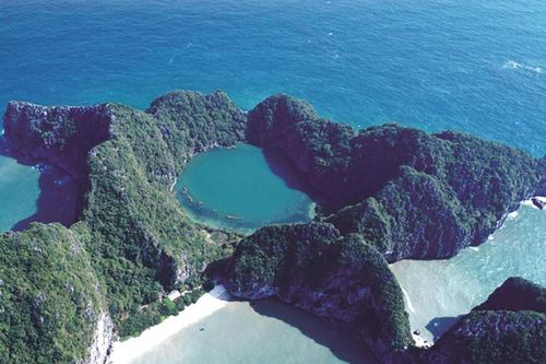 Khám phá Mắt Rồng