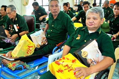 Sẽ trình Chính phủ dự thảo nghị định tăng mức trợ cấp người có công