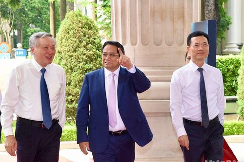 Thủ tướng dự Hội nghị giới thiệu mô hình chuyển đổi số thành công cấp bộ, ngành