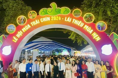Lễ hội Mùa trái chín 2024: Khám phá vẻ đẹp văn hóa và đặc sản của Bình Dương
