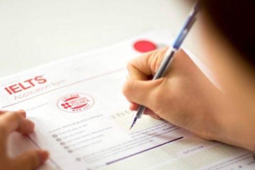 Chiếc 'phao cứu sinh' mang tên ngoại ngữ