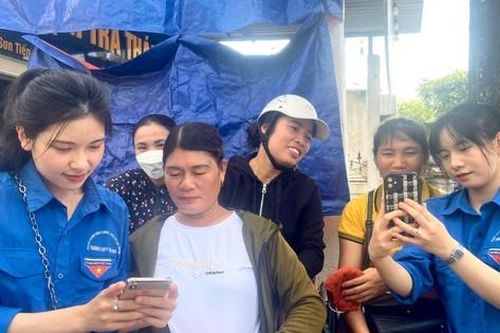 Triển khai đội tình nguyện Mùa hè số trong thanh thiếu niên
