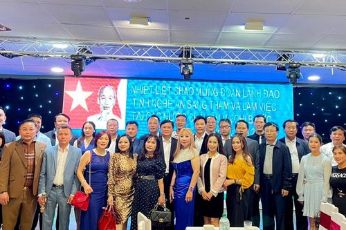 Bí thư Tỉnh ủy Thái Thanh Quý gặp mặt Hội đồng hương Nghệ An tại CHLB Đức