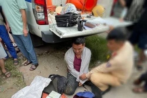 Hòa Bình: Bắt giữ đối tượng vận chuyển 18 bánh heroin