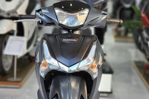 Giá xe Honda Future tháng 6/2024 giảm cực mạnh, rẻ lấn át cả Wave Alpha và RSX