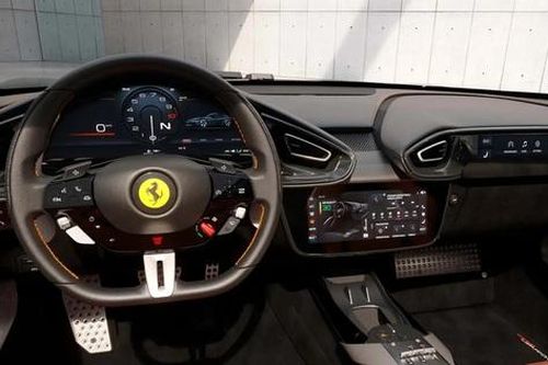 Xe Ferrari bỏ định vị vì bản đồ trên điện thoại tốt hơn