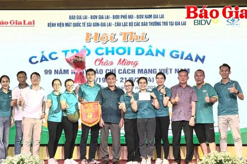 Hơn 200 vận động viên tham gia Hội thi các trò chơi dân gian chào mừng ngày Báo chí Cách mạng Việt Nam 21-6