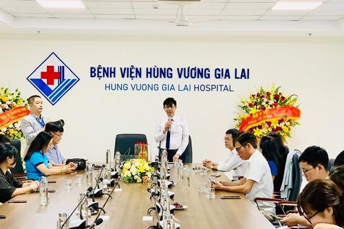 Bệnh viện Hùng Vương Gia Lai gặp mặt các cơ quan báo chí