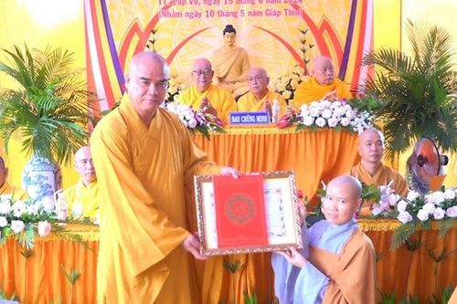 Đồng Tháp: Công bố, trao quyết định bổ nhiệm Sư cô Thích nữ Huệ Hiền trụ trì chùa Kiều Đàm