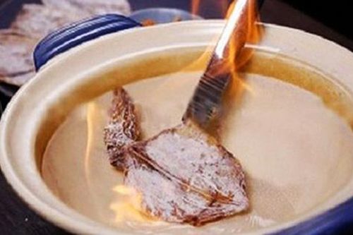 Nướng mực khô bằng cồn 90 độ nguy hiểm như thế nào?