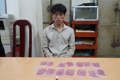Tuổi 24, Vừ A Nù bị bắt vì gần 3.000 viên ma túy tổng hợp