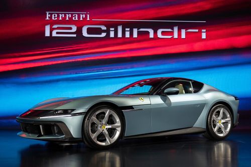 Chi tiết siêu xe Ferrari 12Cilindri đầu tiên tại châu Á