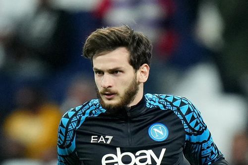Kvaratskhelia khiến Napoli nổi giận