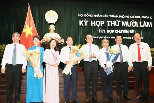 Phê chuẩn kết quả bầu, miễn nhiệm Phó Chủ tịch UBND TPHCM