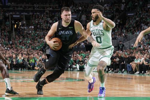 Mavericks giữ hy vọng vào chung kết NBA với chiến thắng áp đảo trước Celtics ở Game 4