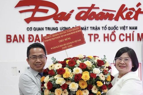 Trưởng Ban Tổ chức Thành ủy TPHCM Văn Thị Bạch Tuyết thăm, chúc mừng các cơ quan báo chí