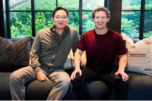 Chủ tịch Samsung bất ngờ đến thăm nhà Mark Zuckerberg
