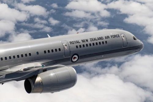Máy bay chở Thủ tướng New Zealand gặp sự cố trên đường tới Nhật Bản